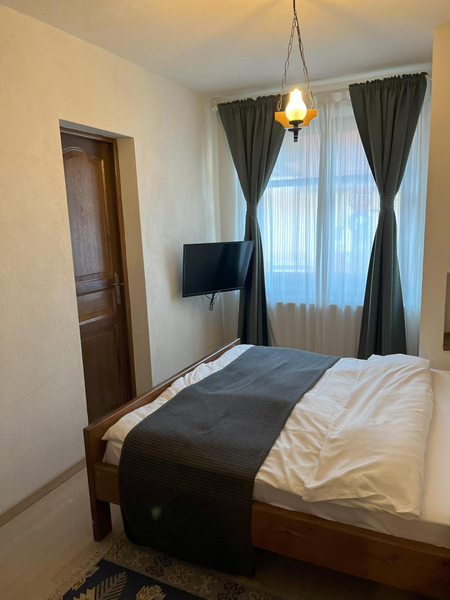 Cozy Apartment Brașov Exterior foto