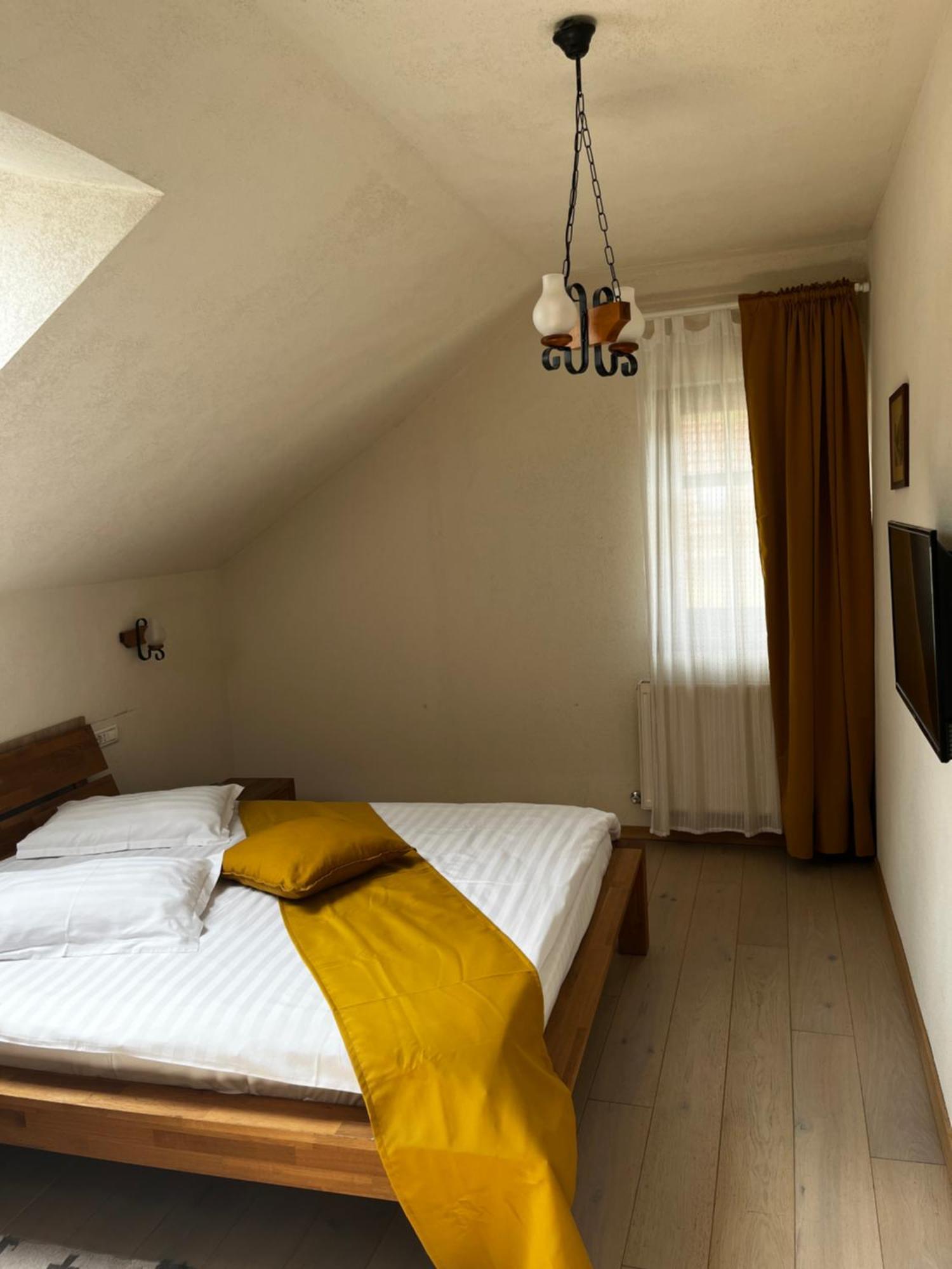 Cozy Apartment Brașov Exterior foto